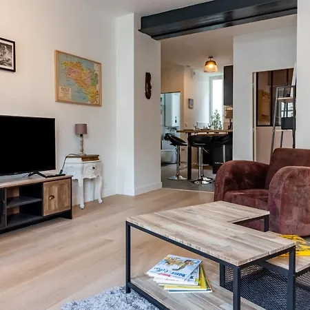 Armstrong - Charmant logement au coeur de Nantes Buitenkant foto