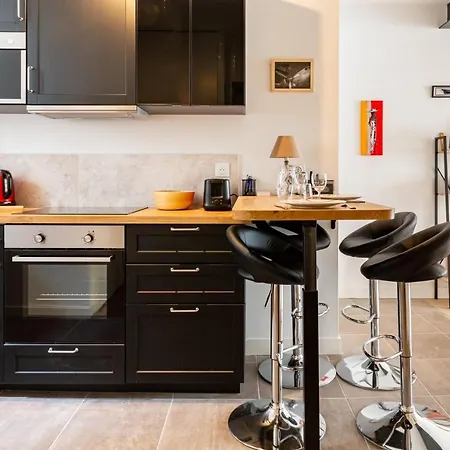 Armstrong - Charmant logement au coeur de Nantes Buitenkant foto